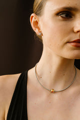 Bijoux modulables Swiss made - Collier pour femme en couleur acier avec un Murano Confetti.