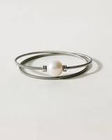 Liliflo_Bijoux femme interchangeable Swiss made_Bracelet double tour femme en spiral avec une pierre semi-précieuse perle de culture