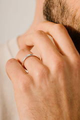 Liliflo - Bijoux Swiss made - Alliance homme Dune or gris 18 carats 3,5 mm - effet poli