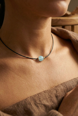 Collier Noir Absolu - Diamants - Lien Aigue-marine
