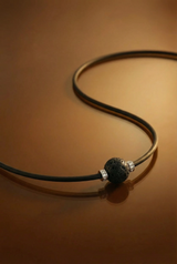 Collier Noir Absolu - Diamants - Lien Lave