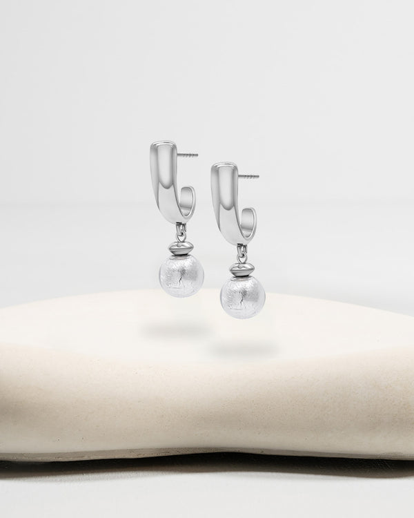 Liliflo_Bijoux interchangeable Swiss made_Boucles d'oreilles Iris en couleur acier avec un lien murano cristal