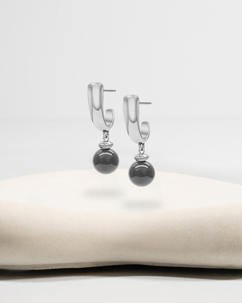 Liliflo_Swiss made Wechselschmuck_Iris-Ohrringe in Stahlfarbe mit einem Zierverschluss Schmuckstein  Hämatit