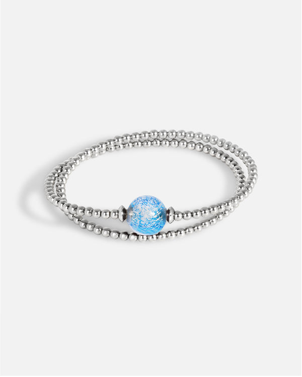 Liliflo_bijoux modulables swiss made_bracelet tango en double tour_couleur naturel avec un Murano Zenith de couleur bleu aqua