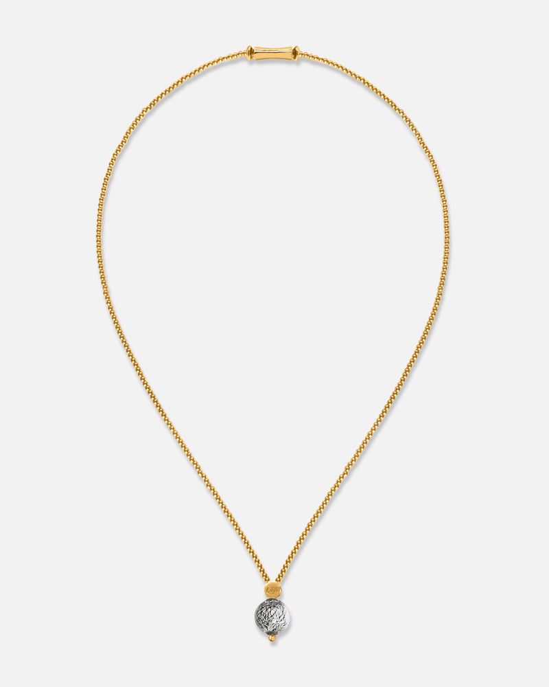 Liliflo_Schmuckbausteine swiss made_Halskette Milonga_Farbe Gelbgold mit einem grau-schwarzen Murano Galaxie