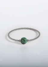 Liliflo_Naturfarbenes Armband interchageable Frau mit einem Aventurinstein.
