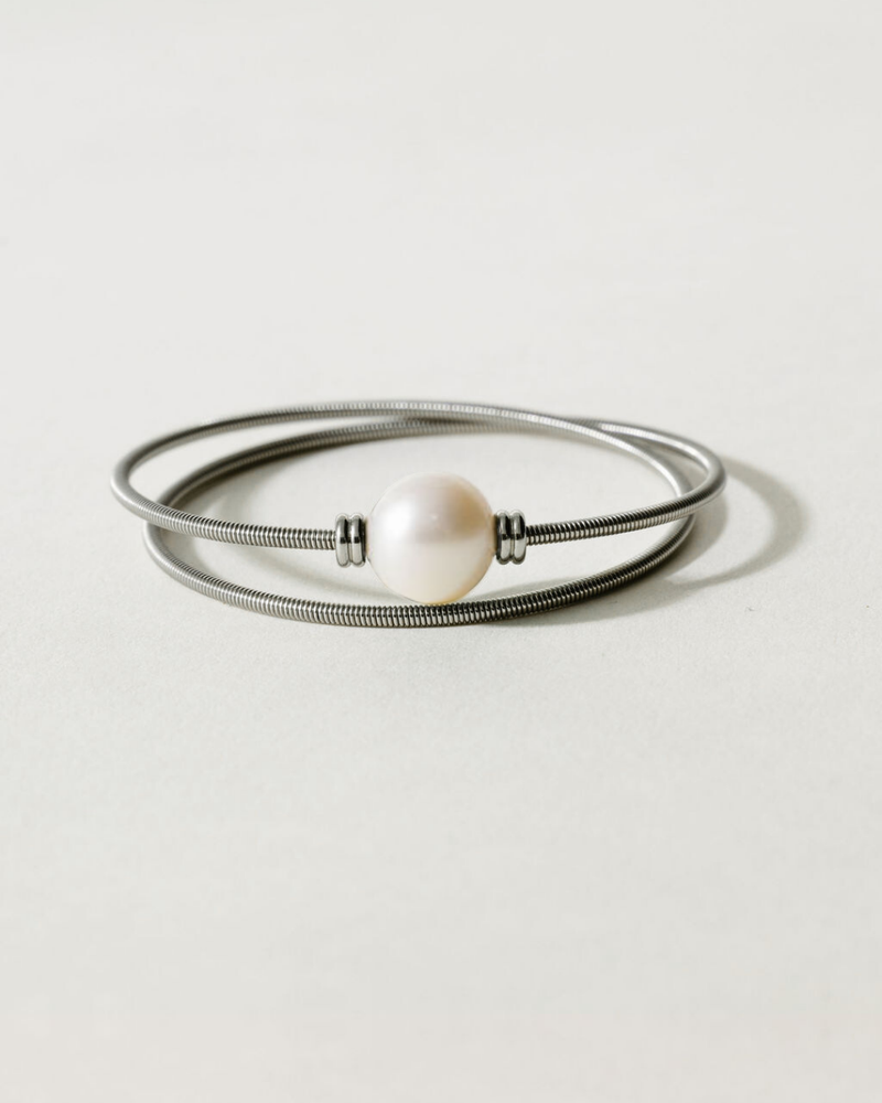 Liliflo_Bijoux femme interchangeable Swiss made_Bracelet double tour femme en spiral avec une pierre semi-précieuse perle de culture