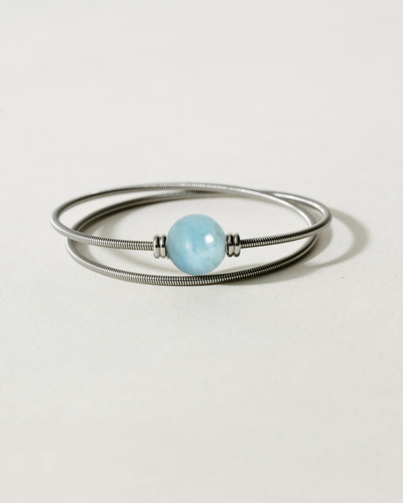 Liliflo_Bijoux femme interchangeable Swiss made_Bracelet double tour femme en spiral avec une pierre semi-précieuse Aigue Marine