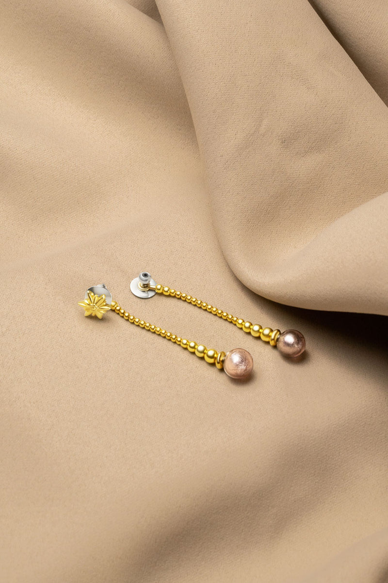 Liliflo - Boucles d'oreilles pendantes interchangeable Swiss made - Collection Edelweiss Melanie Oesch - Pendantes couleur acier avec perles de culture et Lien interchangeable pourpre light