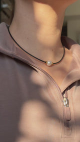 Collier Noir Absolu - Classique - Perle Cumingii blanche